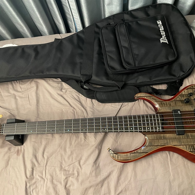 Ibanez BTB1935の画像